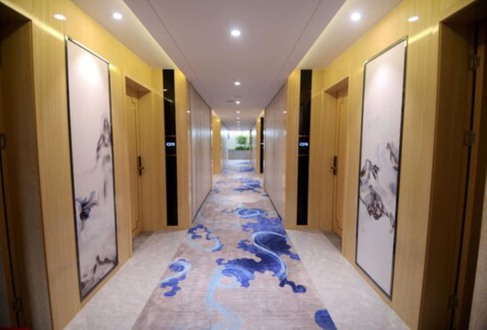 Ramada Shenzhen Baoan Hotel Bagian luar foto