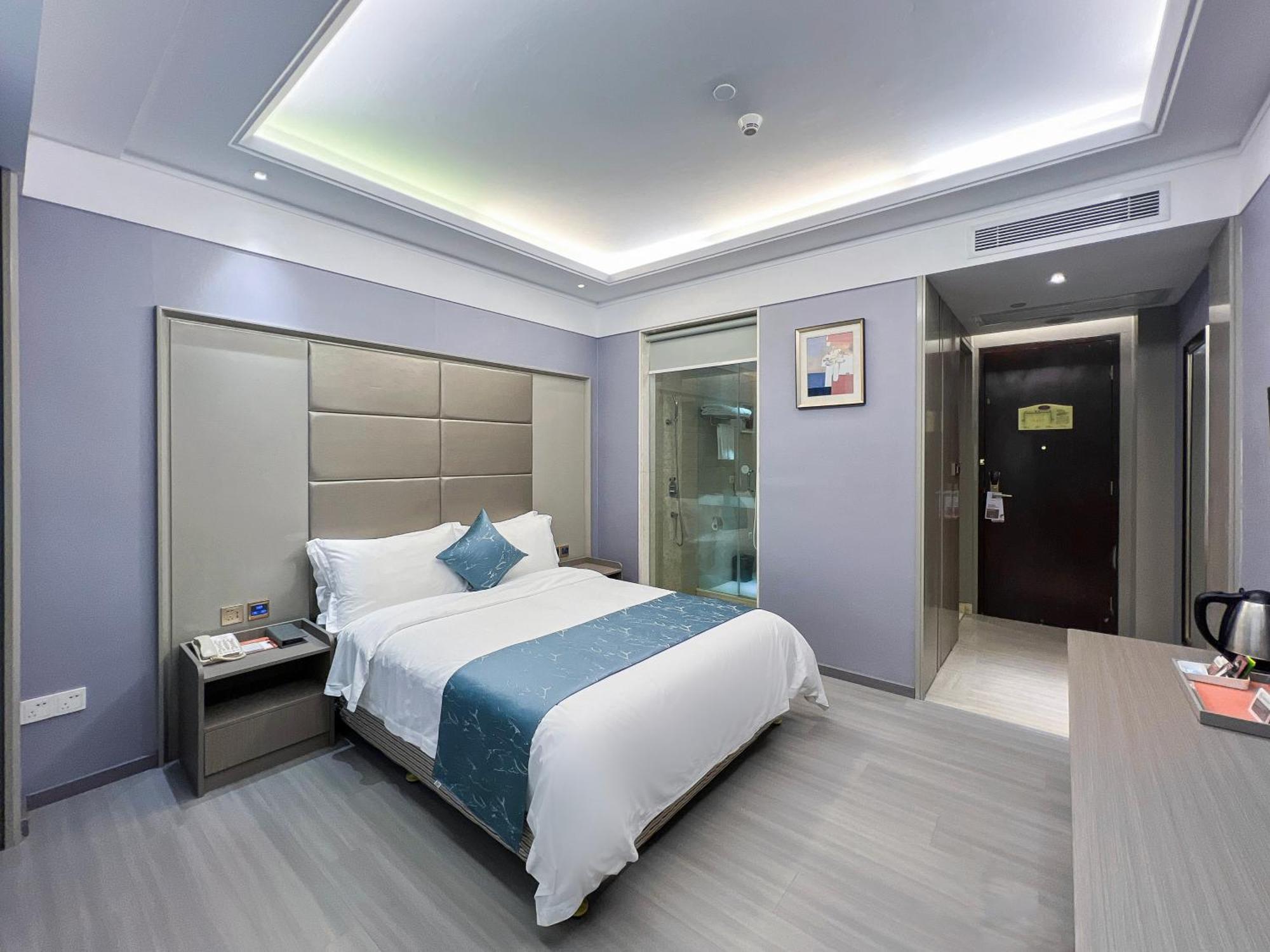 Ramada Shenzhen Baoan Hotel Bagian luar foto