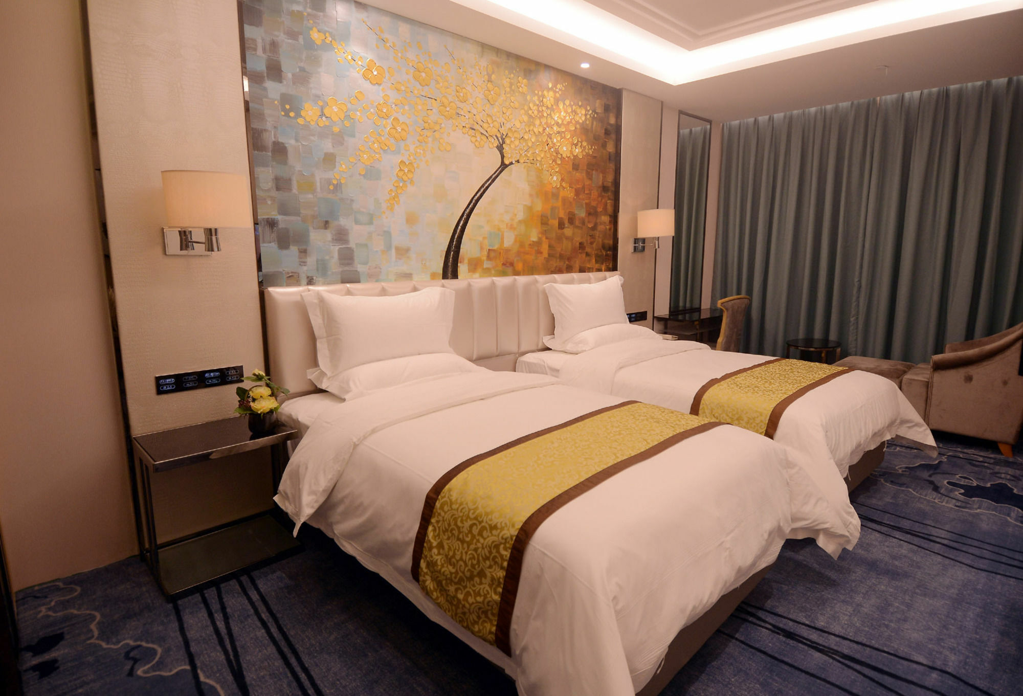 Ramada Shenzhen Baoan Hotel Bagian luar foto